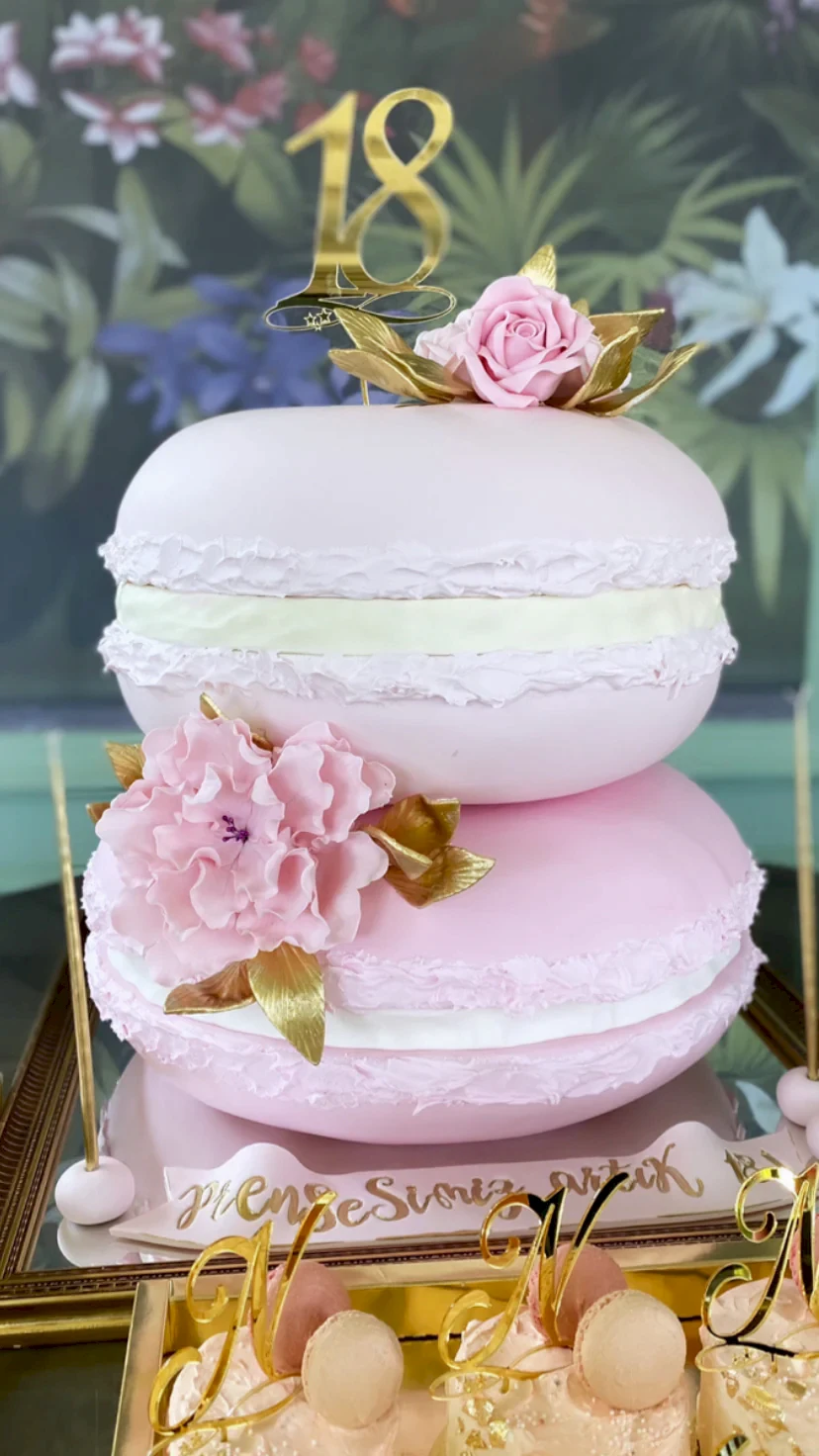 No:5 Şeker Hamurlu Tasarım Pasta