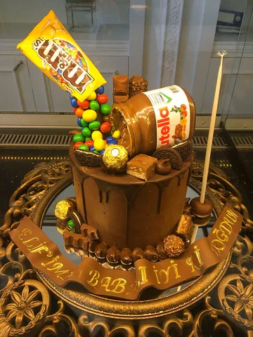 No:143 Kremalı Tasarım Pasta