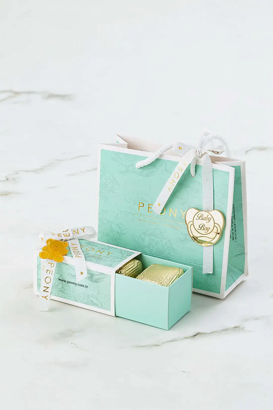 Special Erkek Bebek Çikolatası