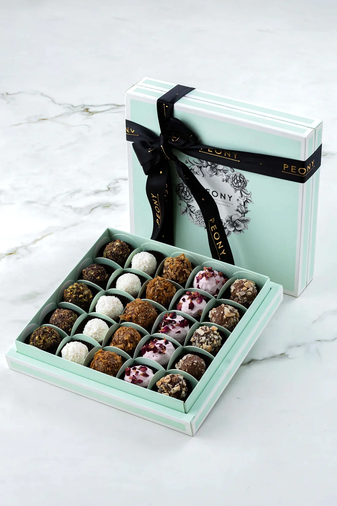 Karışık El Yapımı Çikolata Kutusu