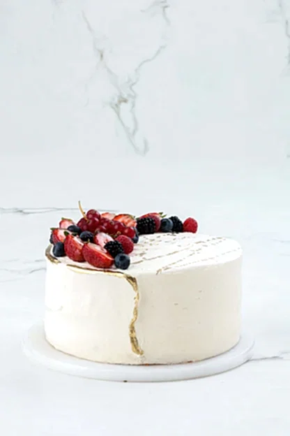 Orman Meyveli Beyaz Kremalı Pasta