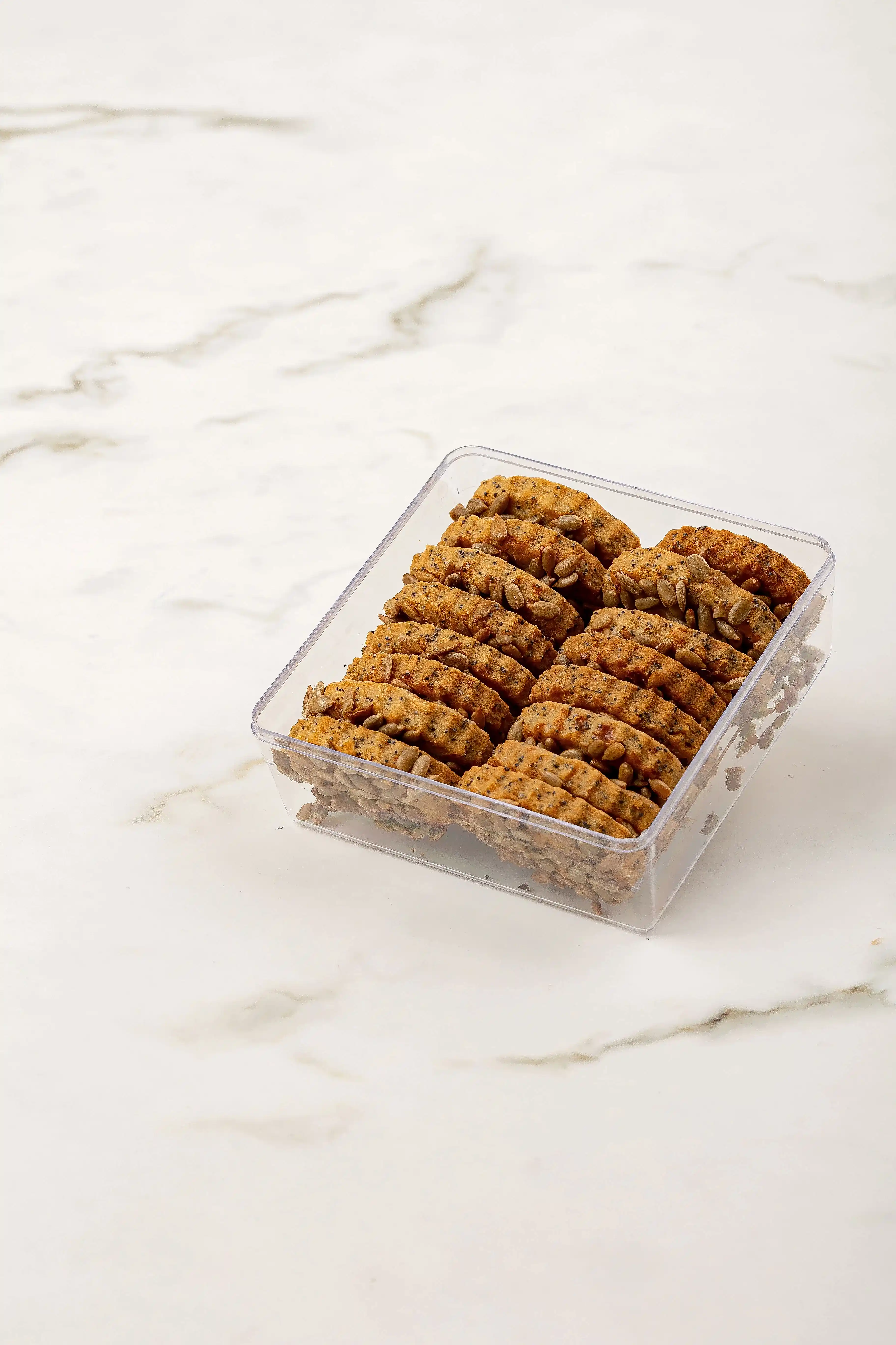 Ay Çekirdekli Mavi Haşhaşlı Kurabiye