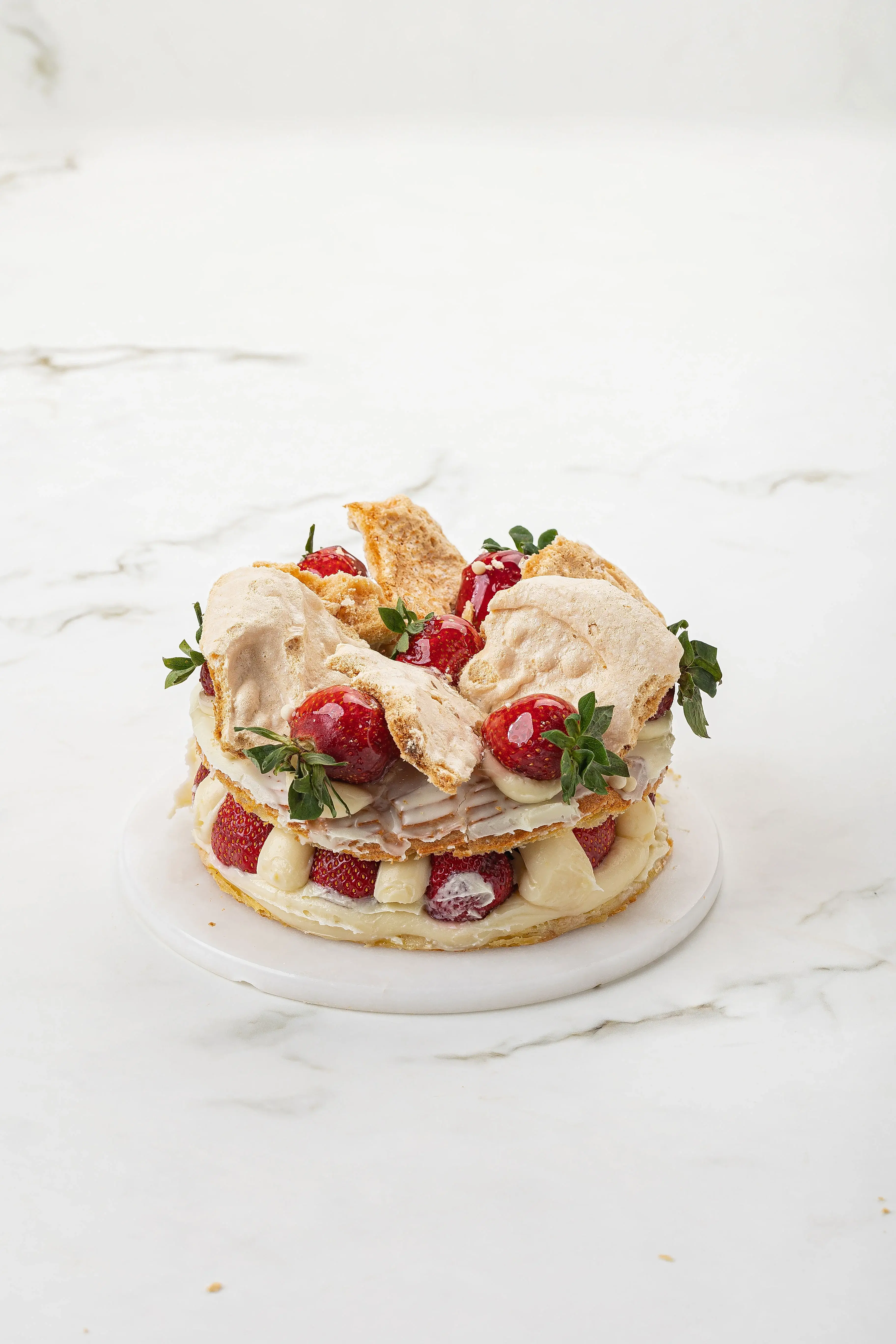 Beyaz Çikolata Soslu Paris Brest