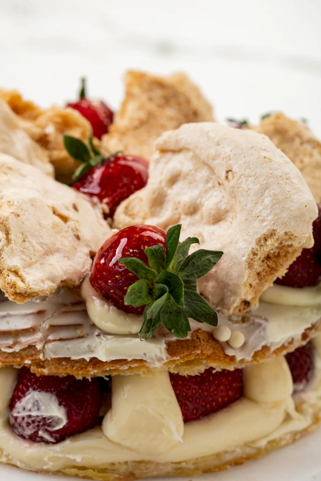 Beyaz Çikolata Soslu Paris Brest