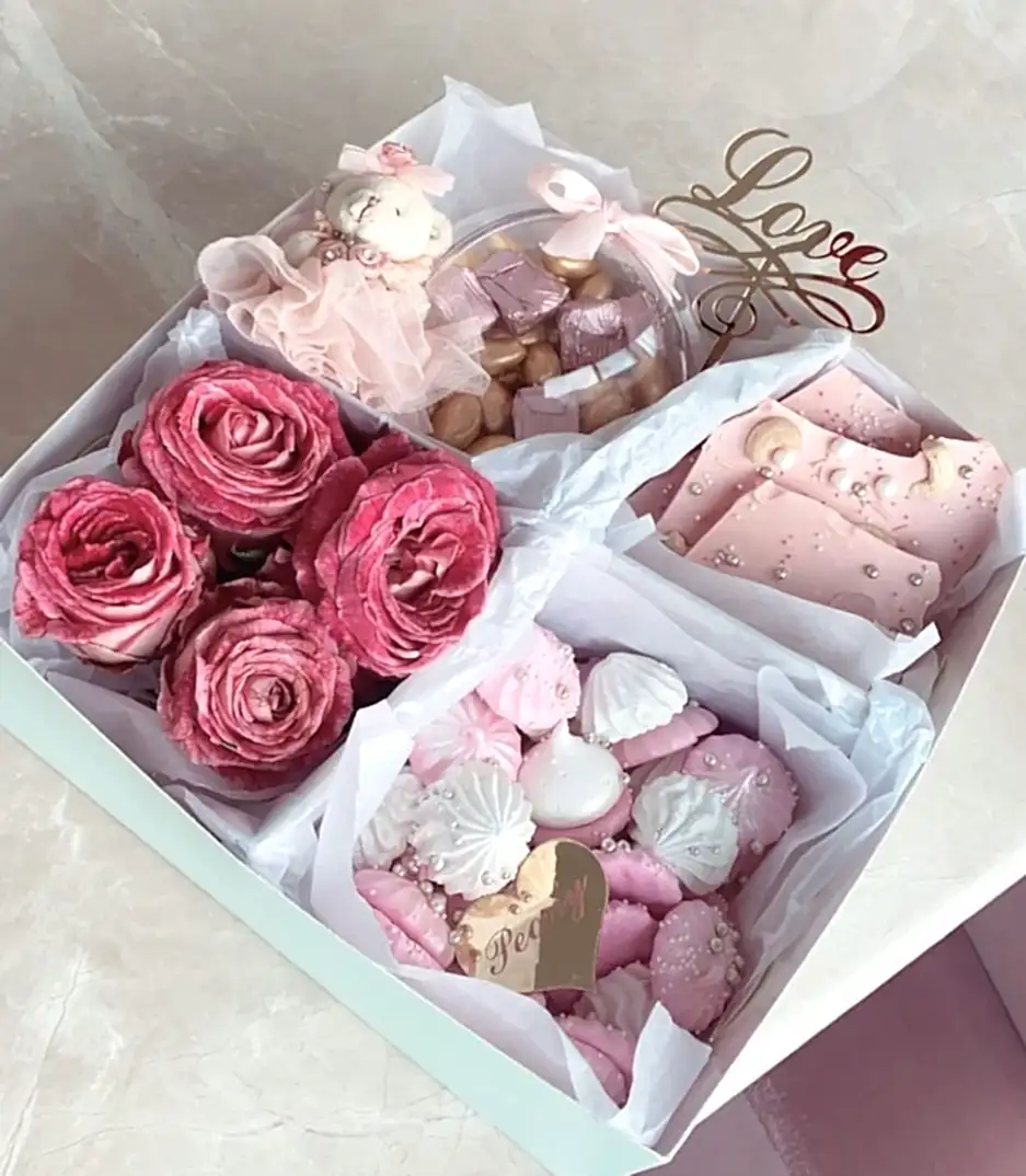 No:7 Dört Bölmeli Yeni Doğan Hediyelik