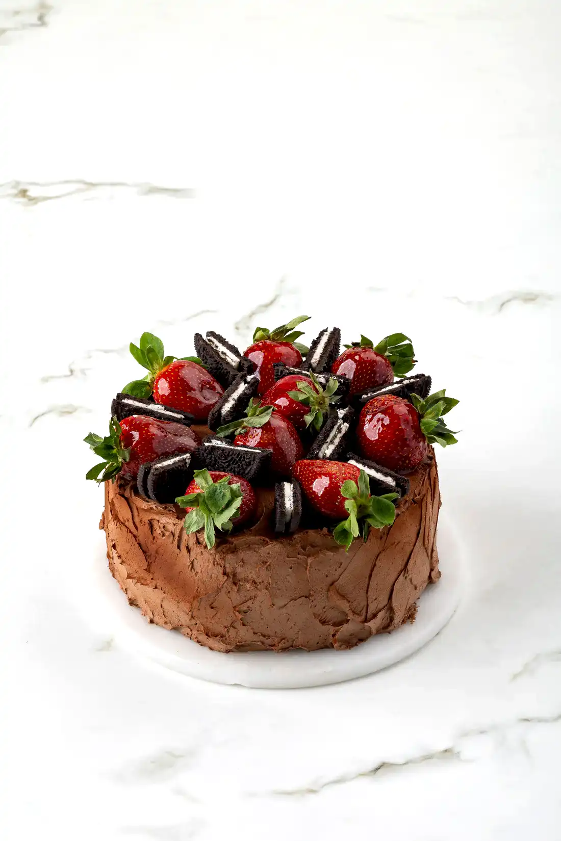 Çilekli Oreolu Pasta