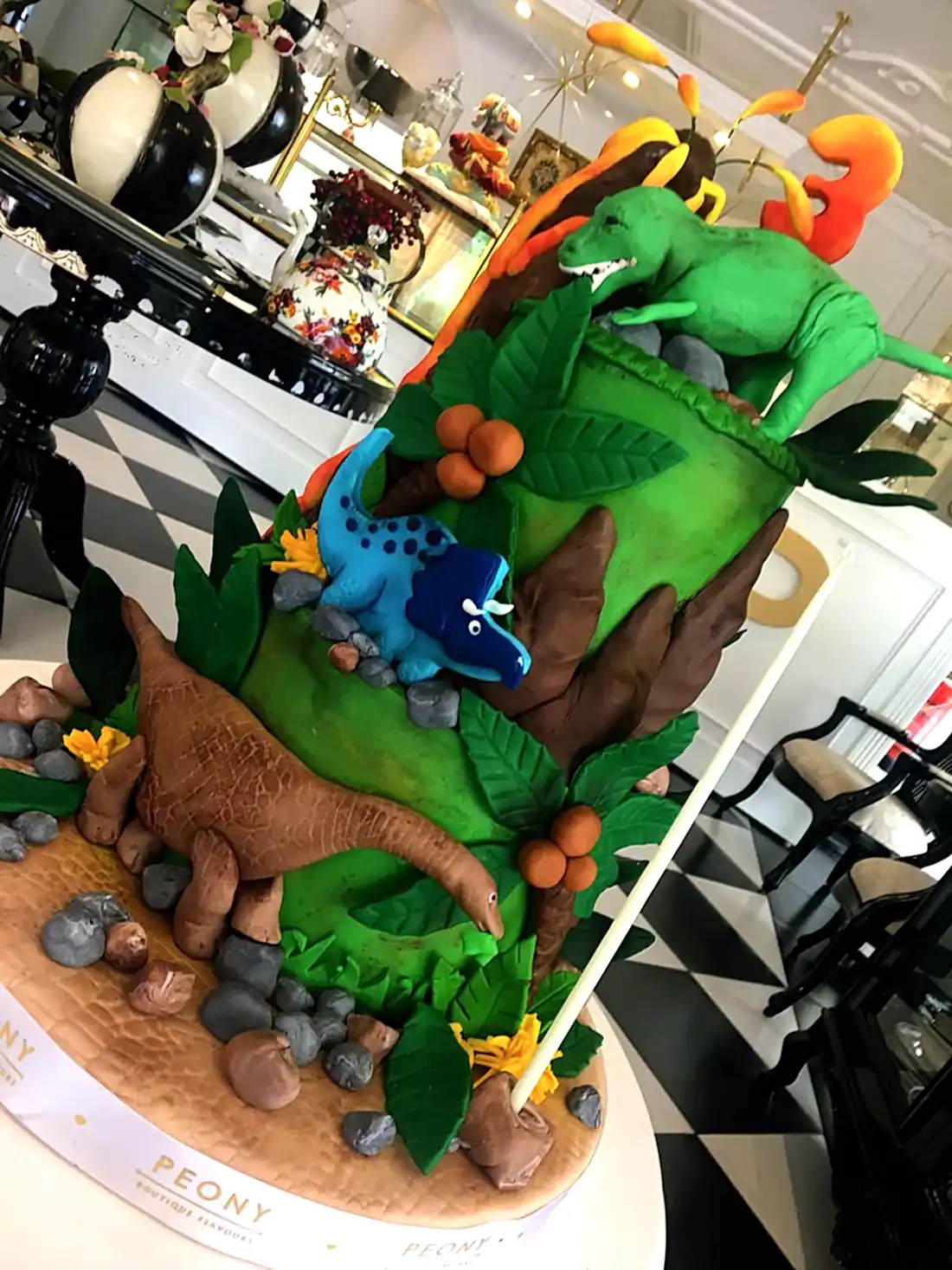 No:38 Şeker Hamurlu Tasarım Pasta