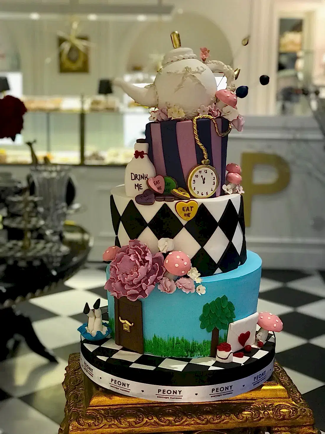 No:34 Şeker Hamurlu Tasarım Pasta