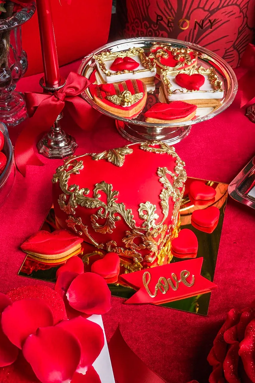 No:281 Şeker Hamurlu Tasarım Pasta