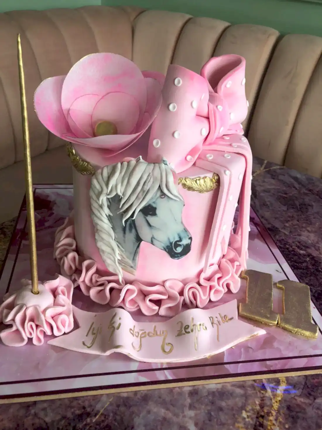 No:44 Şeker Hamurlu Tasarım Pasta