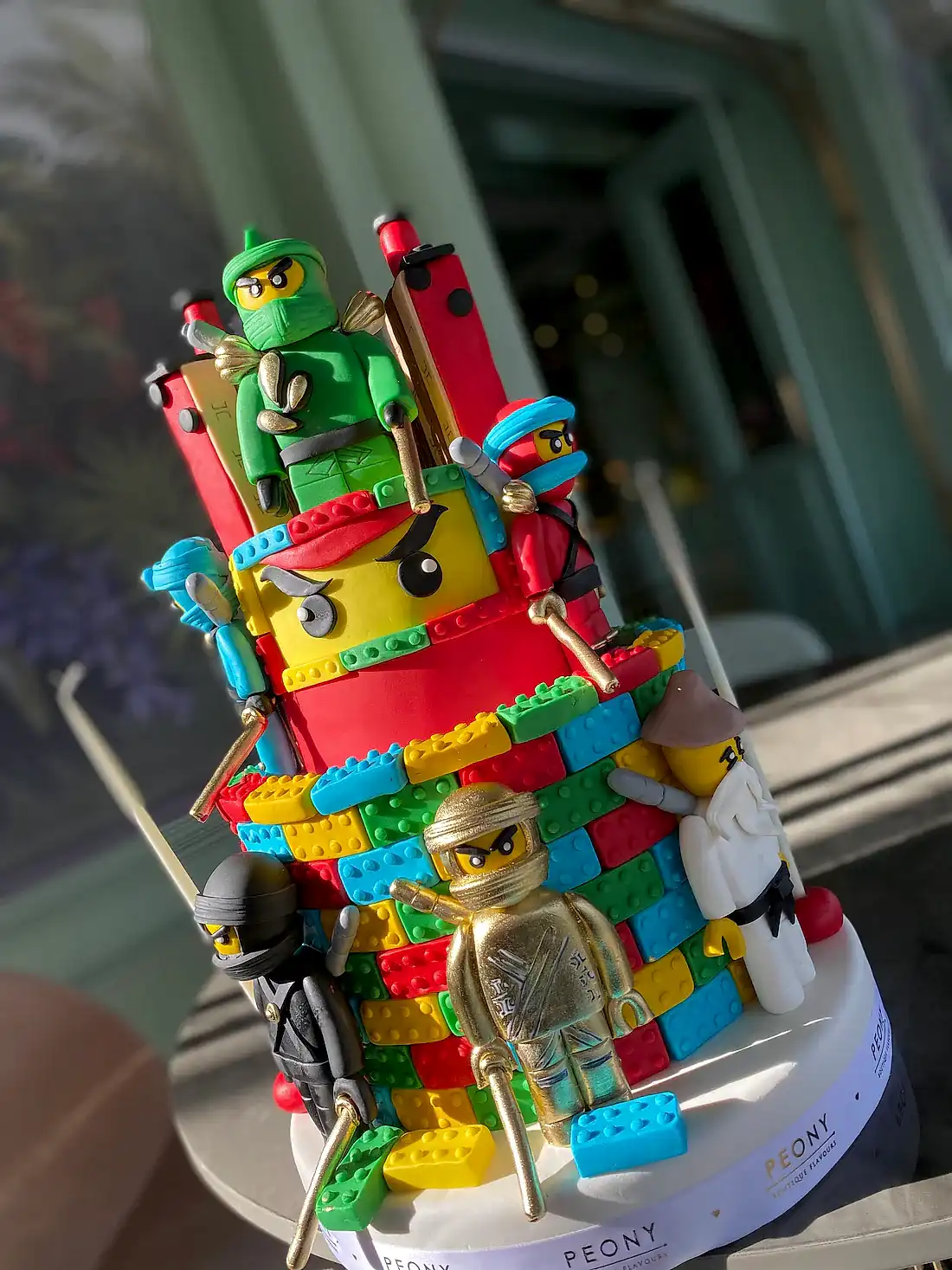 No:6 Şeker Hamurlu Tasarım Pasta