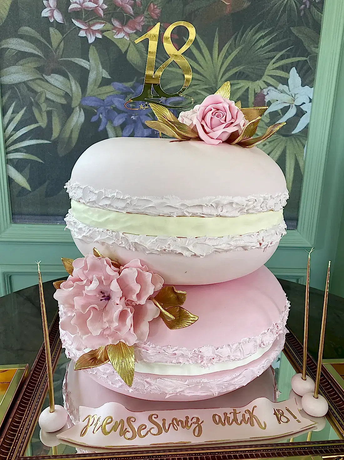 No:5 Şeker Hamurlu Tasarım Pasta