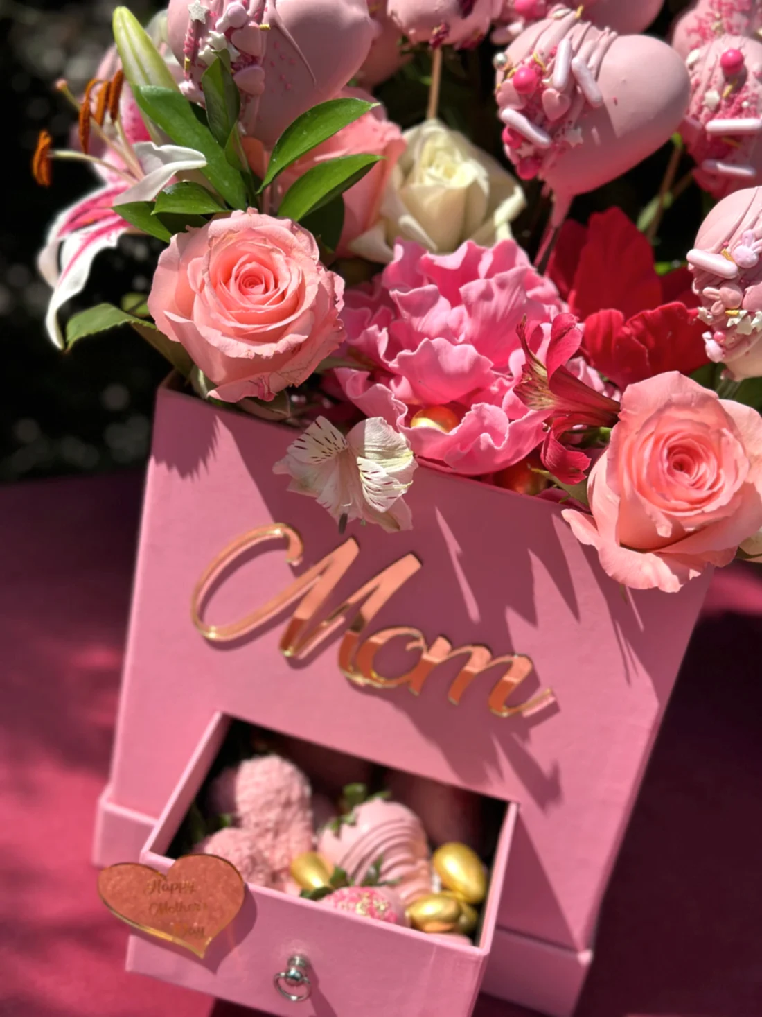 Canlı Çiçekli Pop Kek Aranjmanı