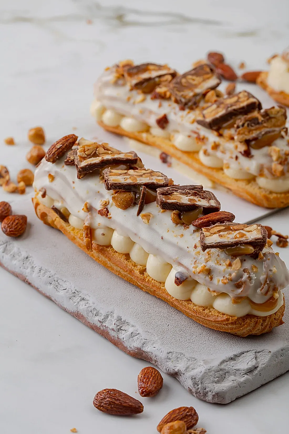 Karamelli Krokanlı Ekler