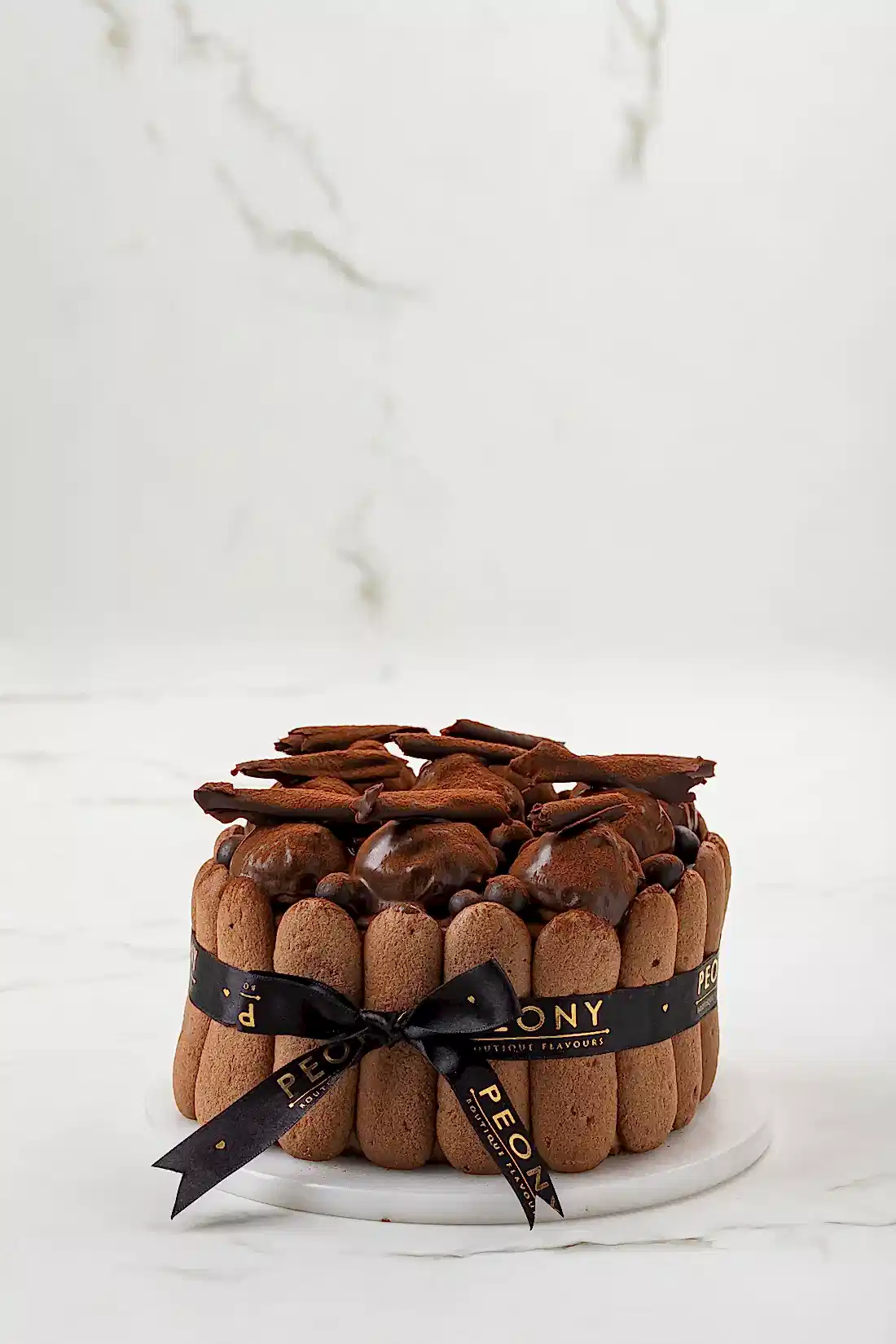 Kedi Dilli Çikolatalı Kremalı Muzlu Pasta