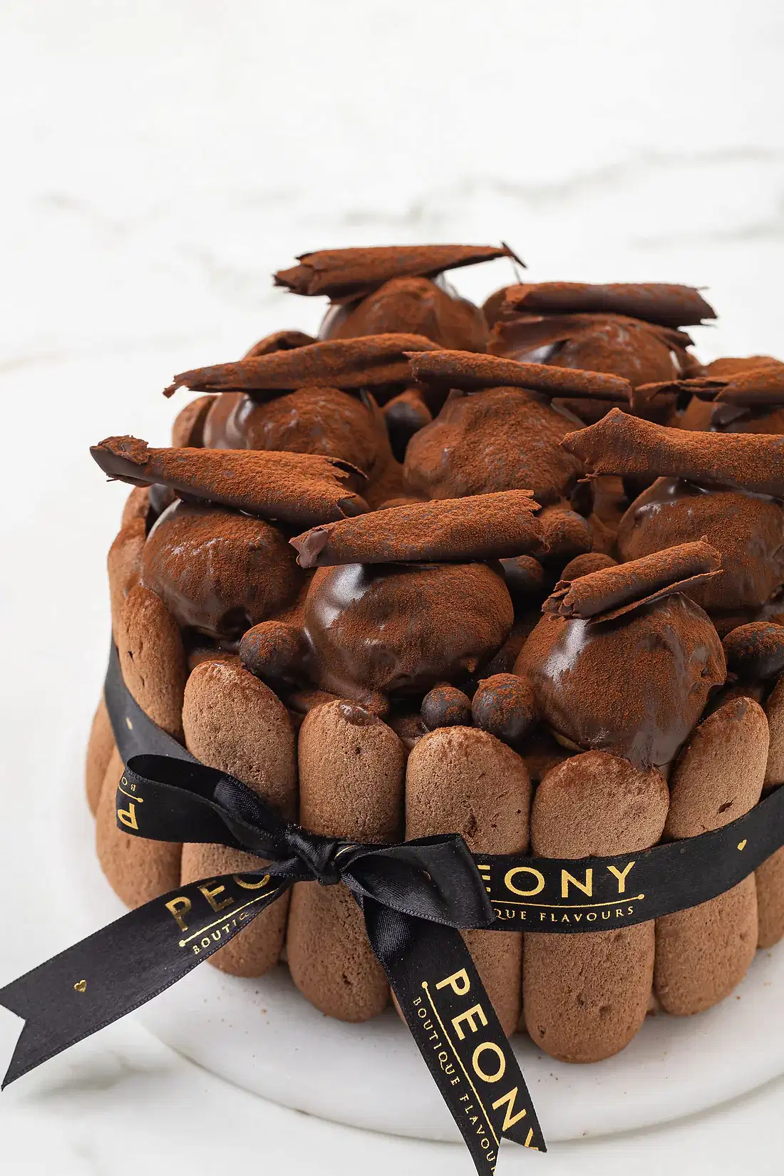 Kedi Dilli Çikolatalı Kremalı Muzlu Pasta