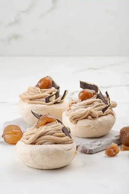 Kestaneli Pavlova Sarma