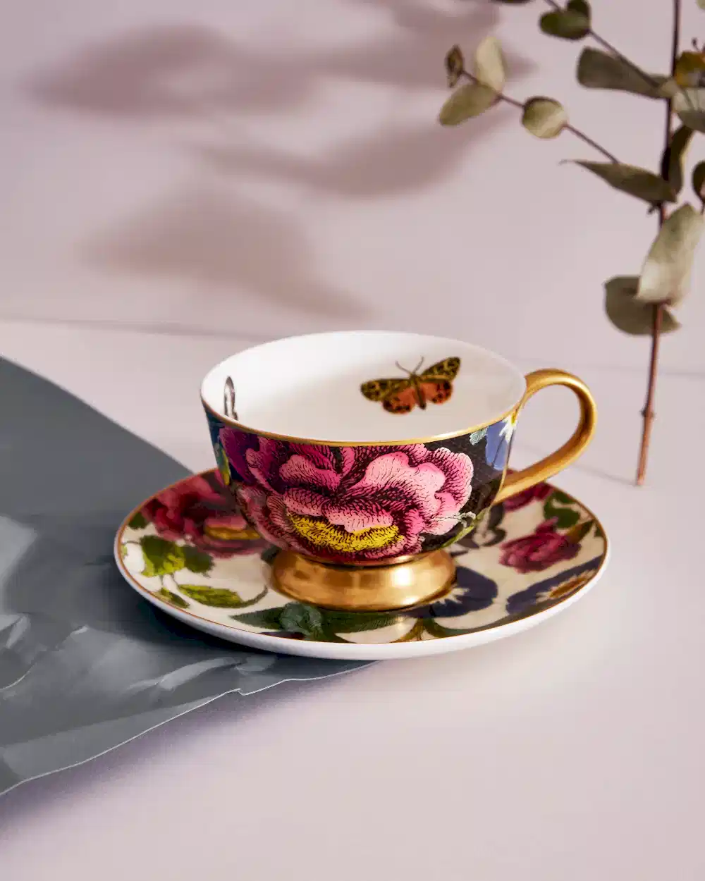 Creatures of Curiosity Çay Fincanı ve Tabağı 260 ml - Siyah