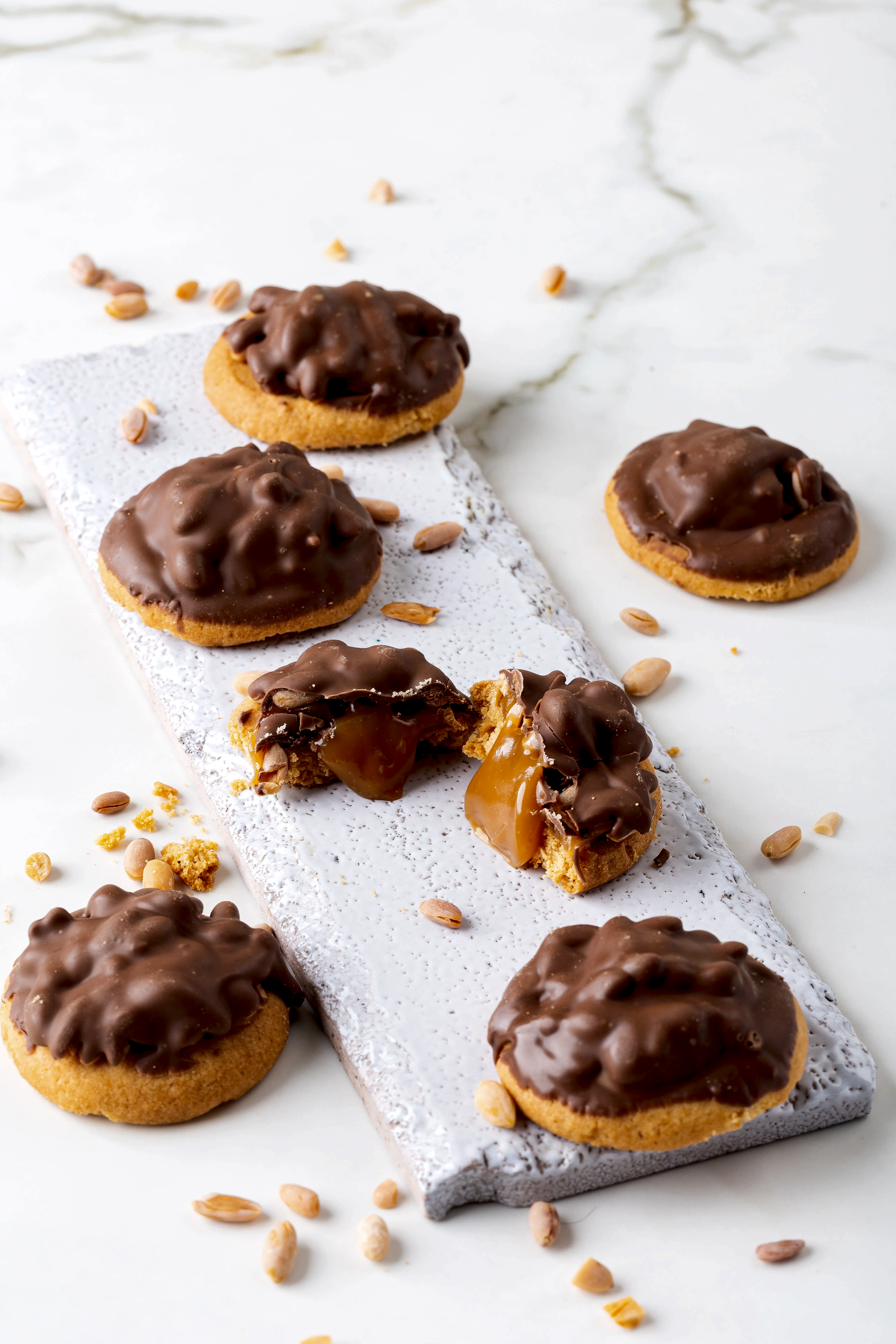 Süt Reçeli Dolgulu Yer Fıstıklı Kurabiye