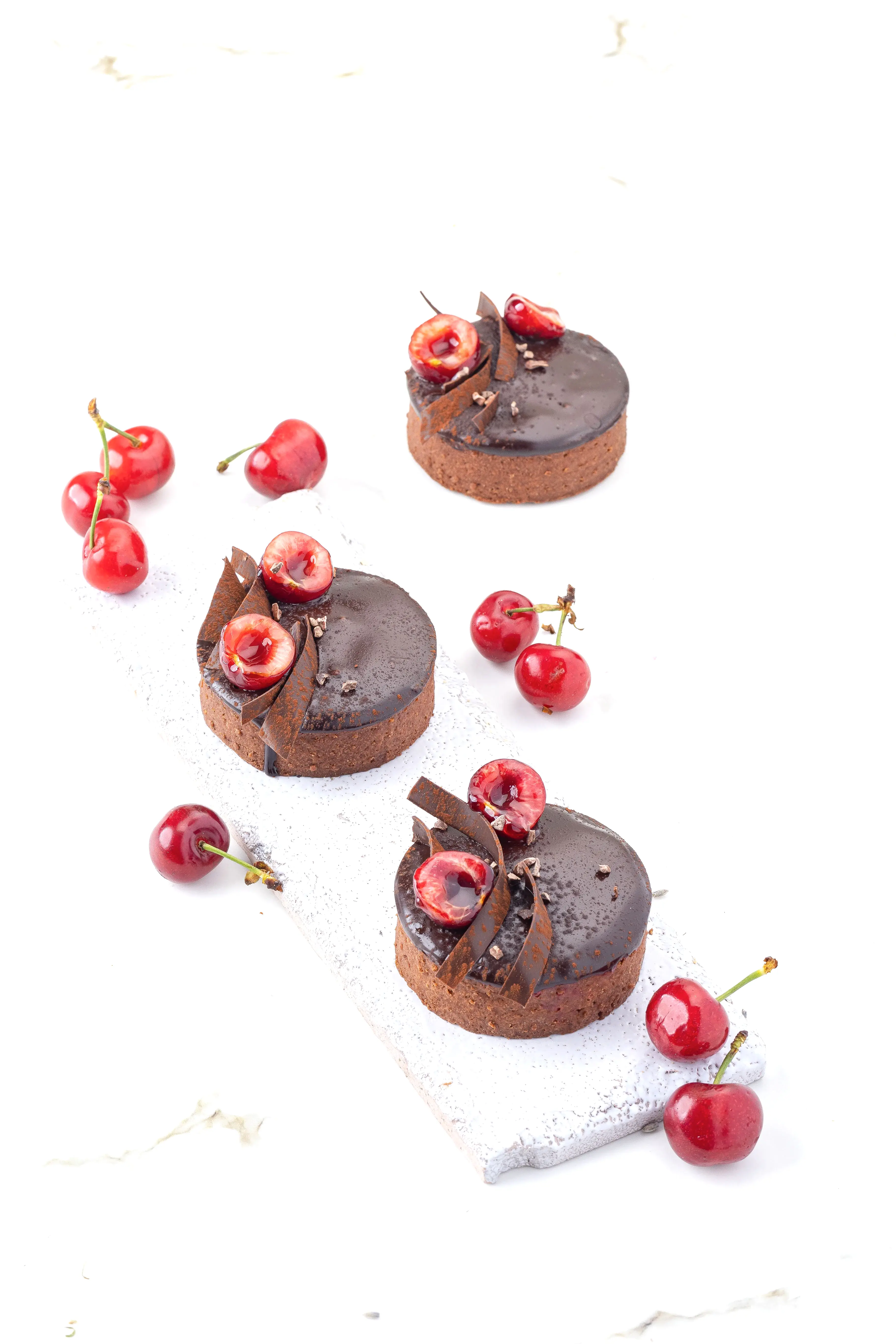 Vişneli Çikolatalı Tart