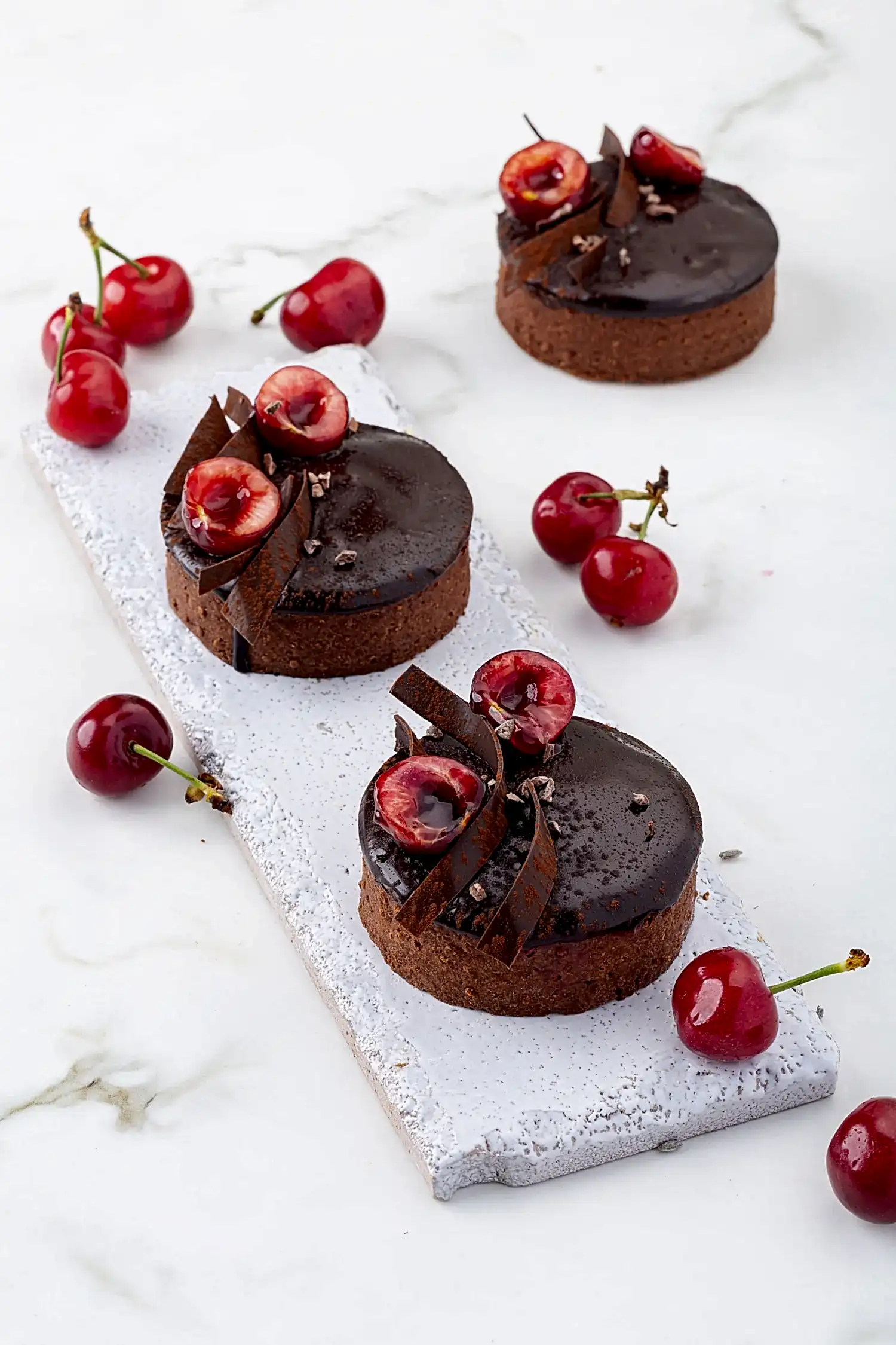 Vişneli Çikolatalı Tart