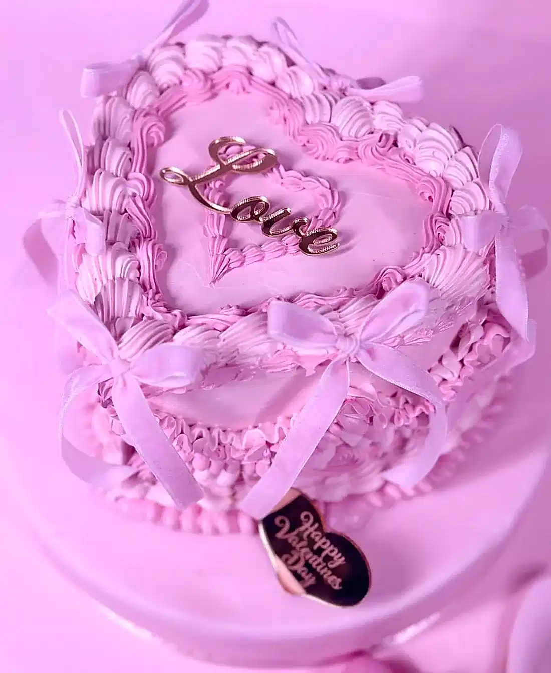 No:2 Sevgililer Günü Pembe Krema Detaylı Tasarım Pasta