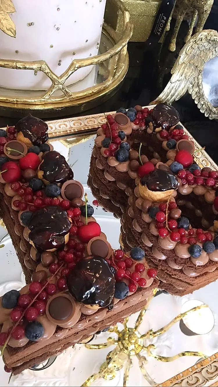 No:1 Kremalı Tasarım Pasta